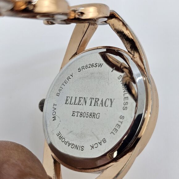 Ellen Tracy Women's Watch 32MM Gold Dial Gold Bracelet Band 7" New Battery - Picture 5 of 11